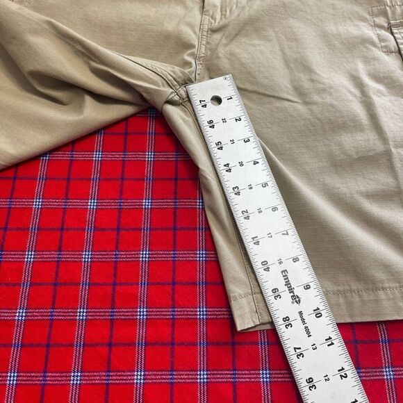 Levi’s Men’s VTG Khaki Cargo Men’s Loose Fit Shorts Size 46 - Picture 11 of 12